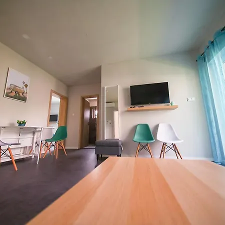 Hori Homes Apartment *
